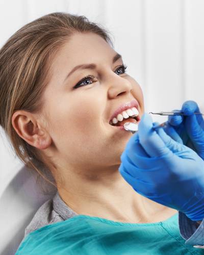 Failed Cosmetic Dentistry and Porcelain Veneers Near Me in Beverly Hills, CA